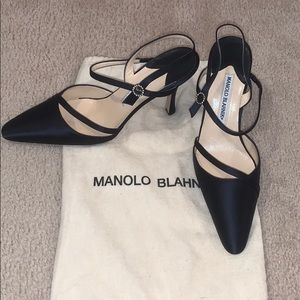 Manolo Blahnik Black Satin slingback pumps